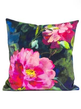 Designers Guild - Stunning XL Designer Velvet Floral Pillow Cover - 24 x 24”